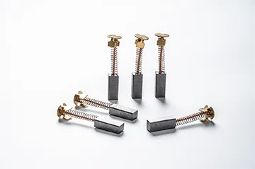 通过碳刷进行接触式电力传输