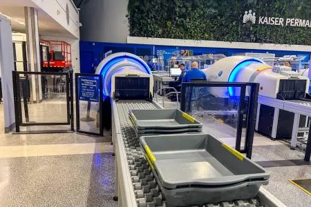 行李安检系统背后的关键滑环技术