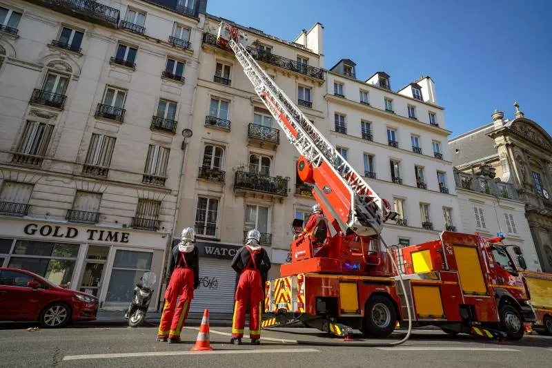 消防车 过孔滑环在旋转系统中的关键任务应用.webp